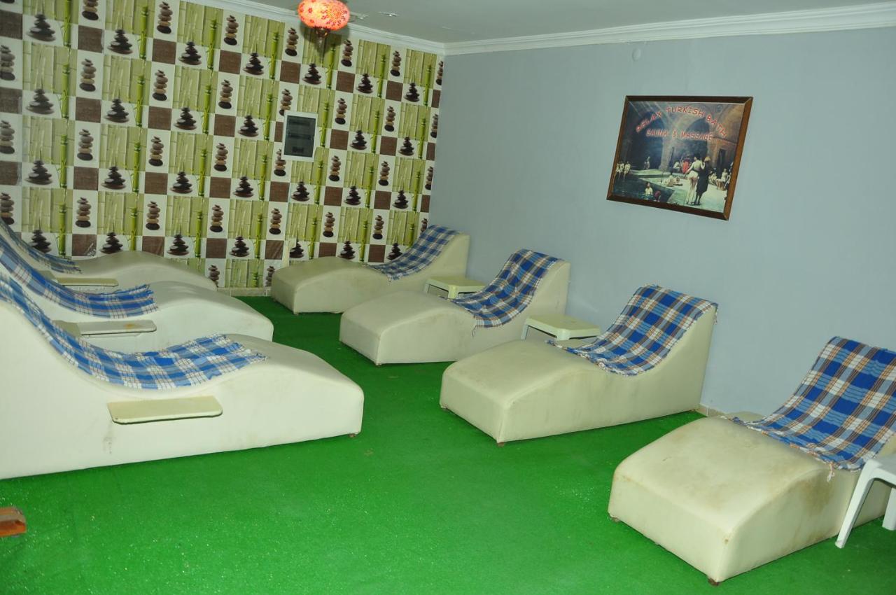 Side Yesiloez Hotel Exterior photo